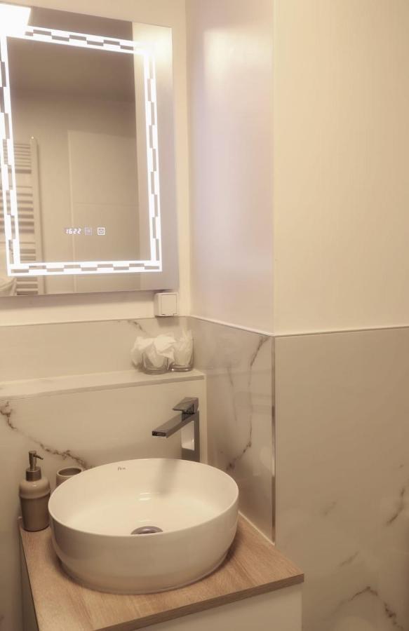 Apartman Nila Apartment Vukovar Ngoại thất bức ảnh